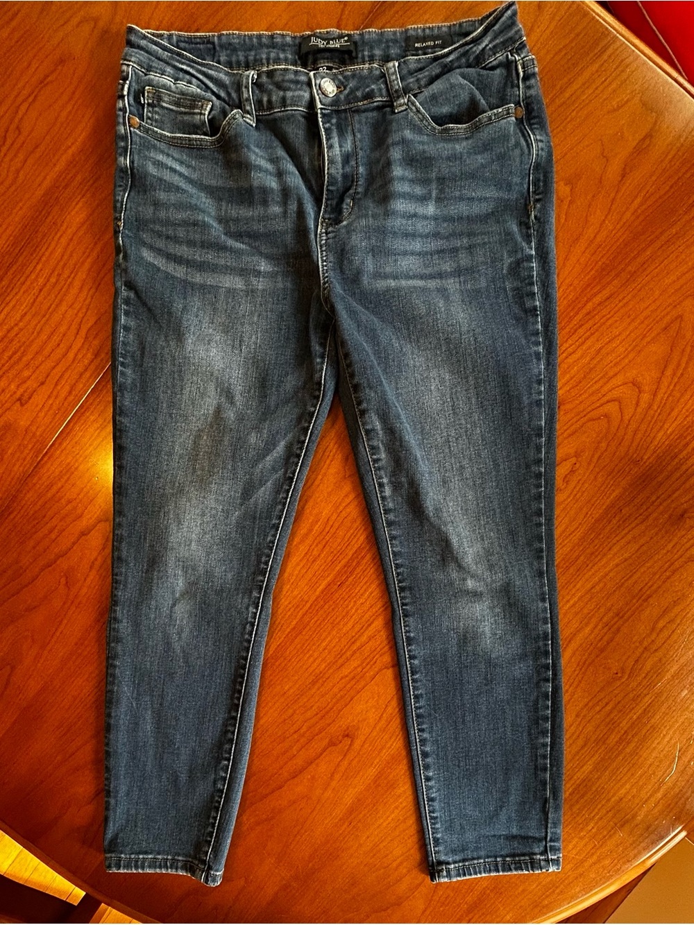 Women’s Judy Blue Relaxed Fit Jeans - Size 32 - Picture 12 of 12